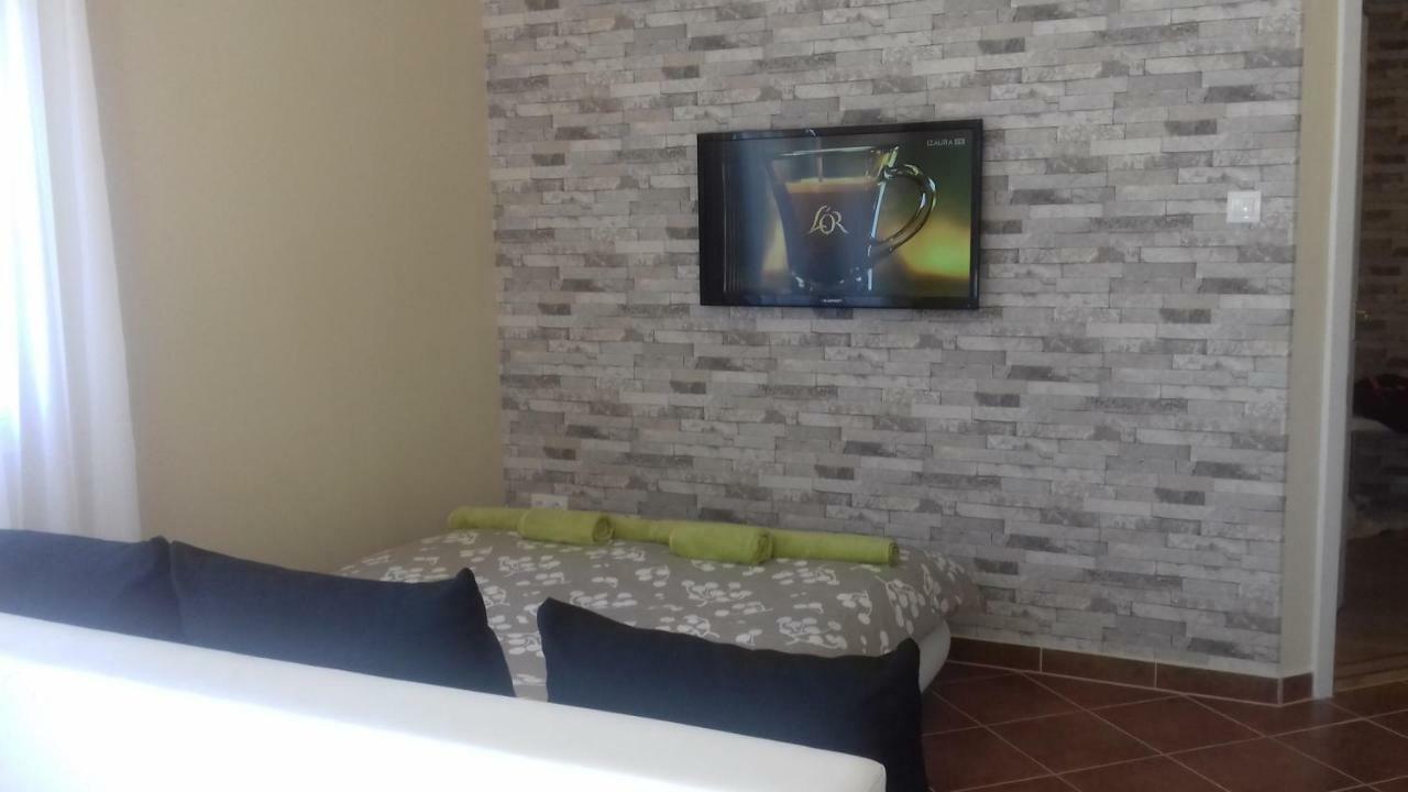 Benelise Apartman Heviz Luaran gambar