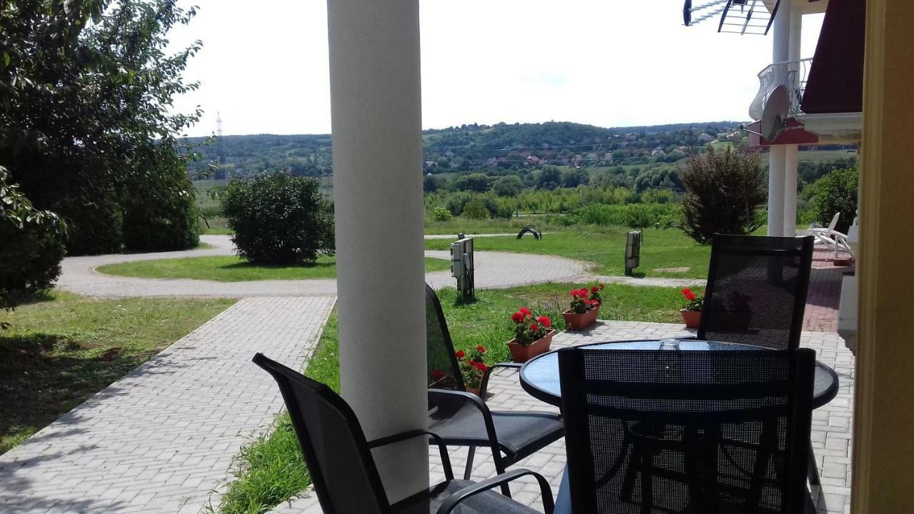 Benelise Apartman Heviz Luaran gambar